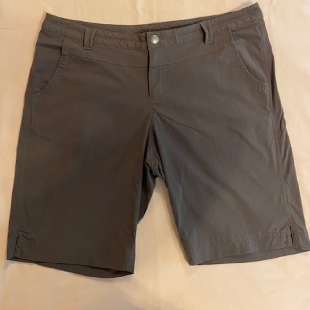 Eddie Bauer First Ascent Womens Nylon Hiking Shorts Olive Green Sz 14P
